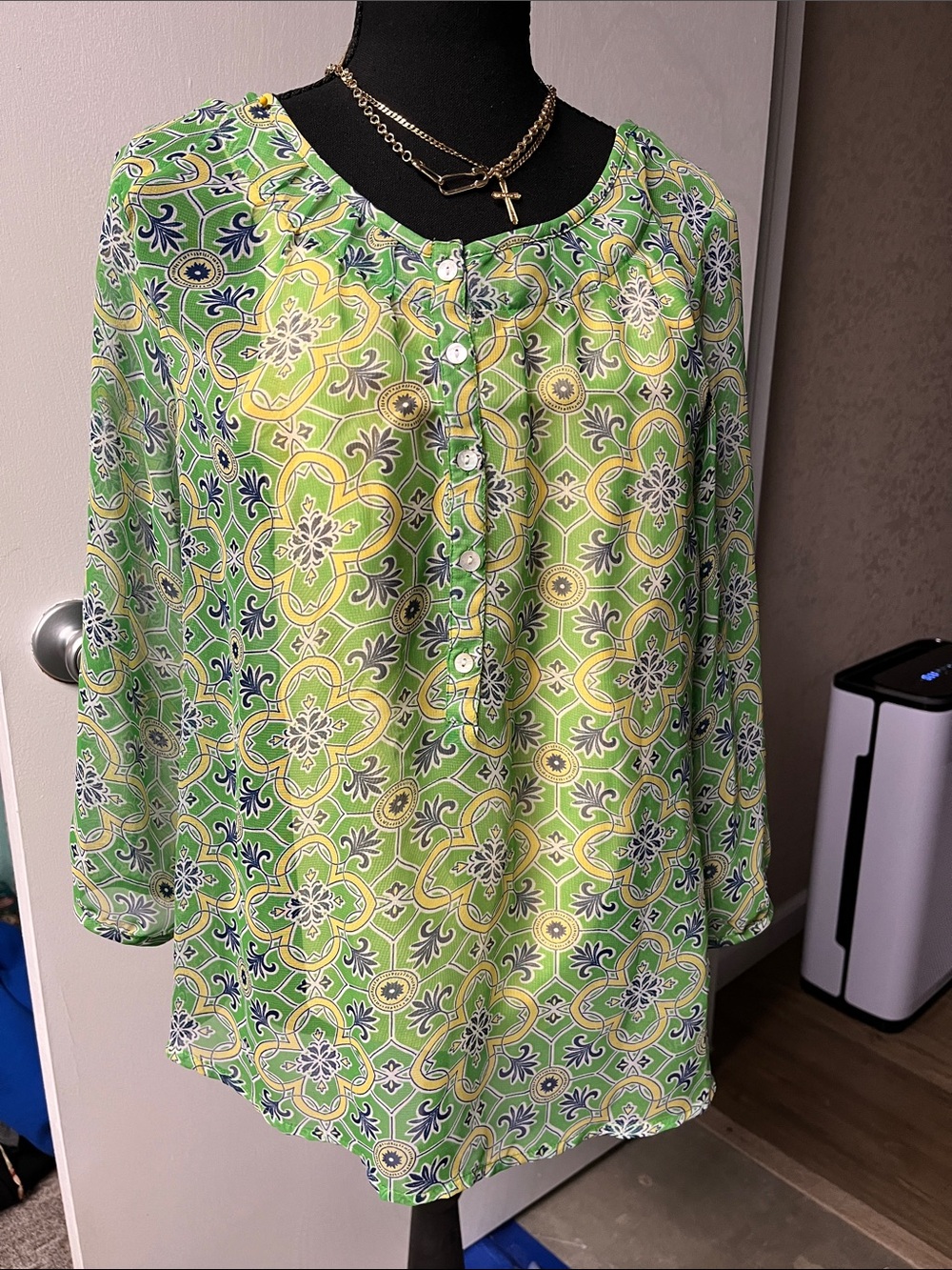 Joe Fresh Green Floral-Print Button Front Blouse